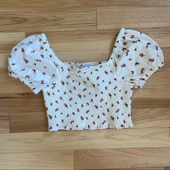 American Eagle Outfitters Tops - American Eagle Crop top